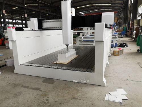 泡沫龍柱雕刻機(jī)多少錢一臺(tái)